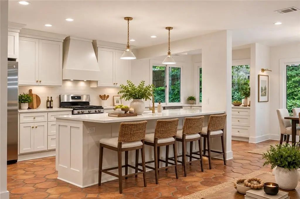 4198 Lake Rill Court, Marietta