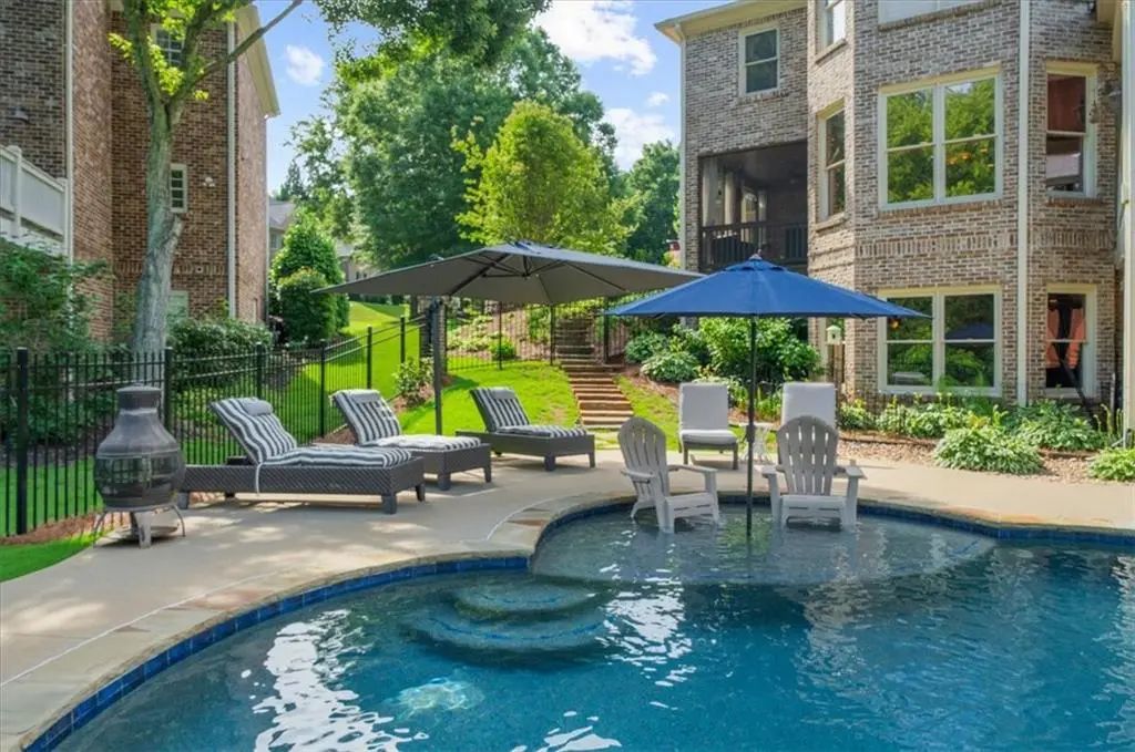 7630 Stratton Pte, Suwanee