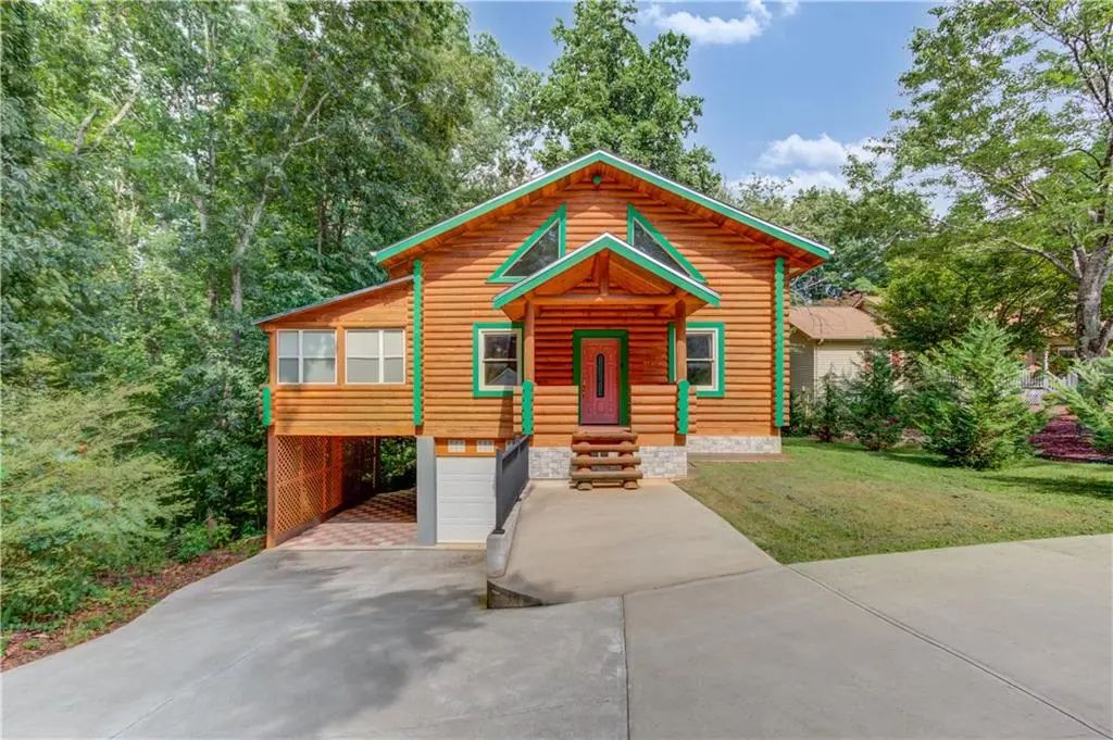 3938 Pointe N, Gainesville