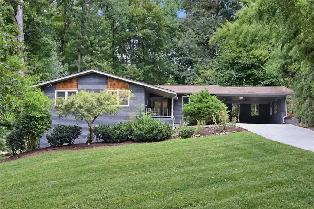 2245 Winding Woods Drive, Tucker
