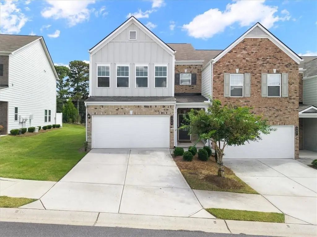 325 Braswell Court, Woodstock