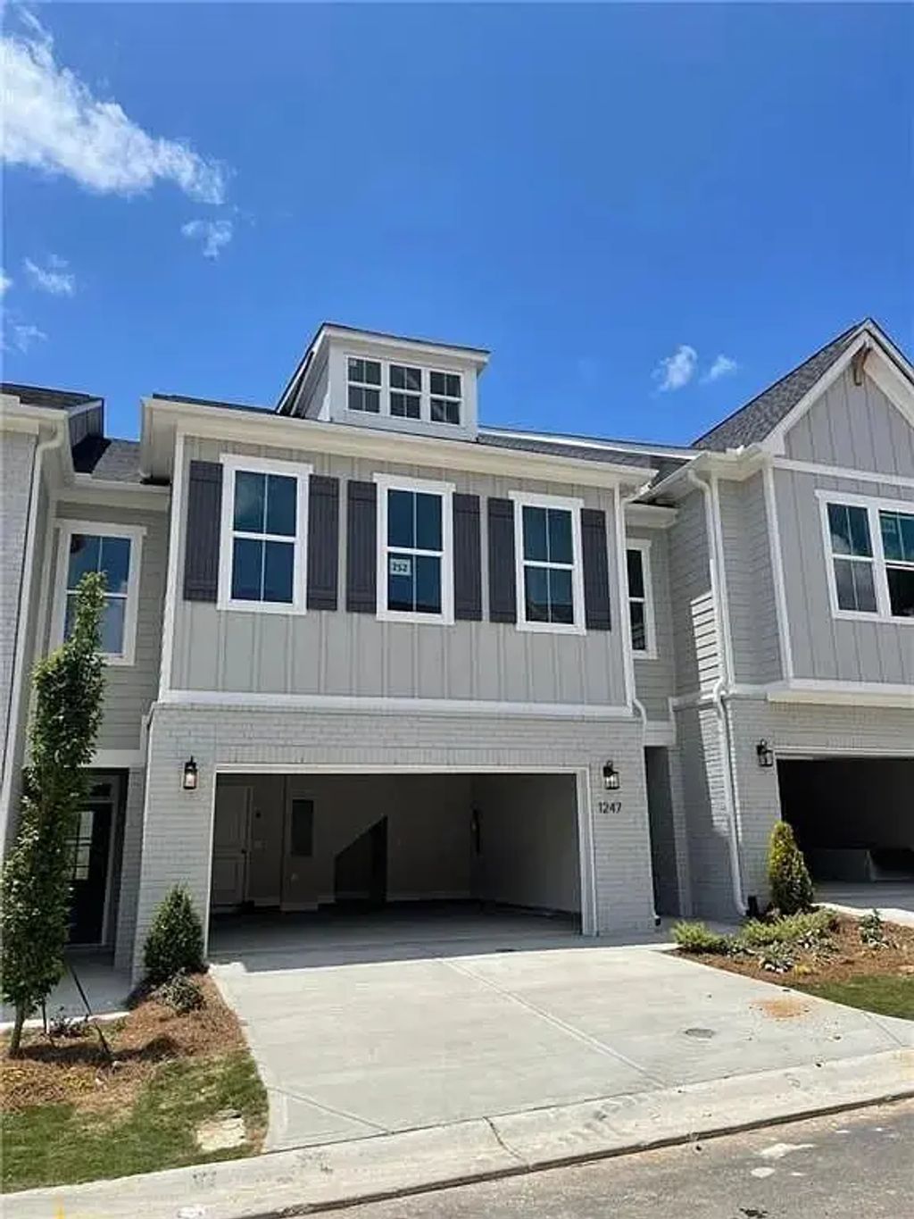 1247 Winterhaven Drive, Cumming