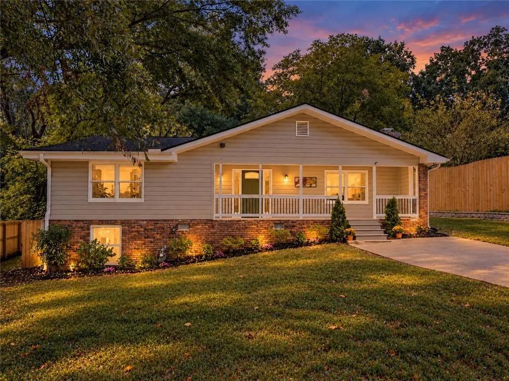 848 East Avenue, Scottdale