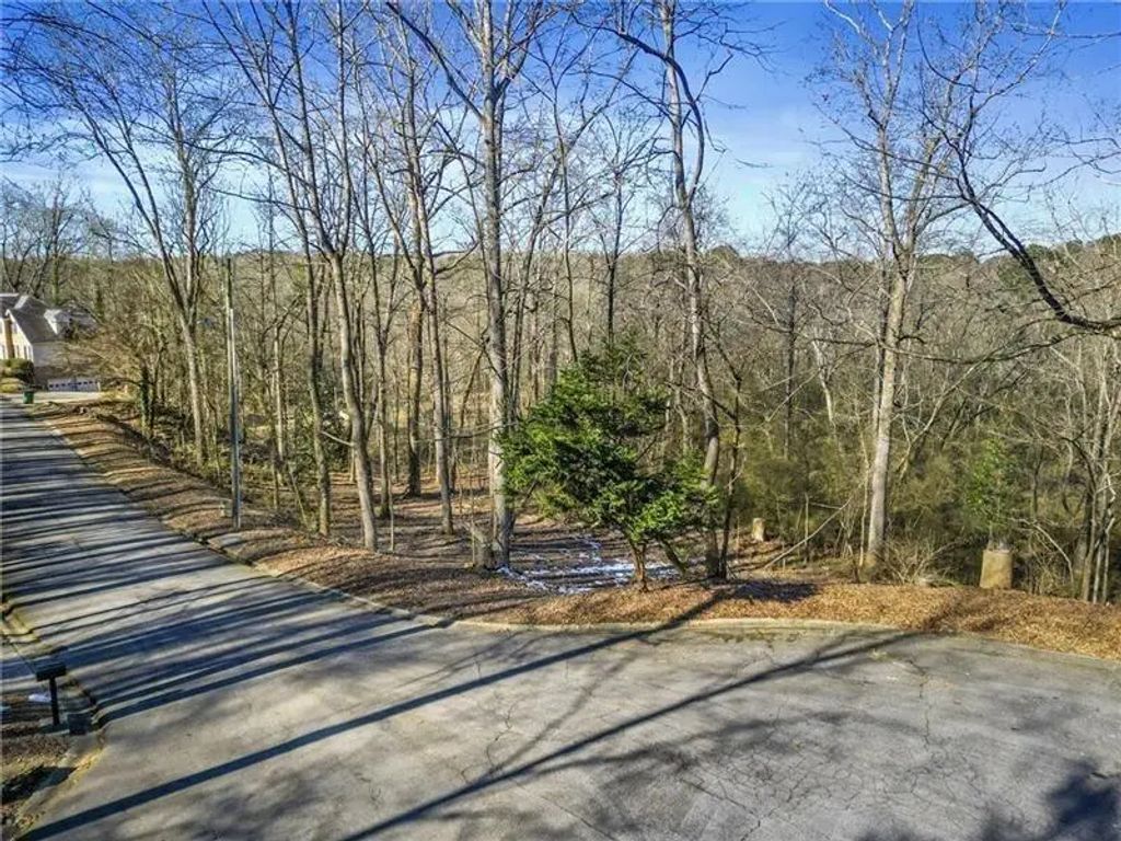 14 Geraldine Drive Se, Smyrna