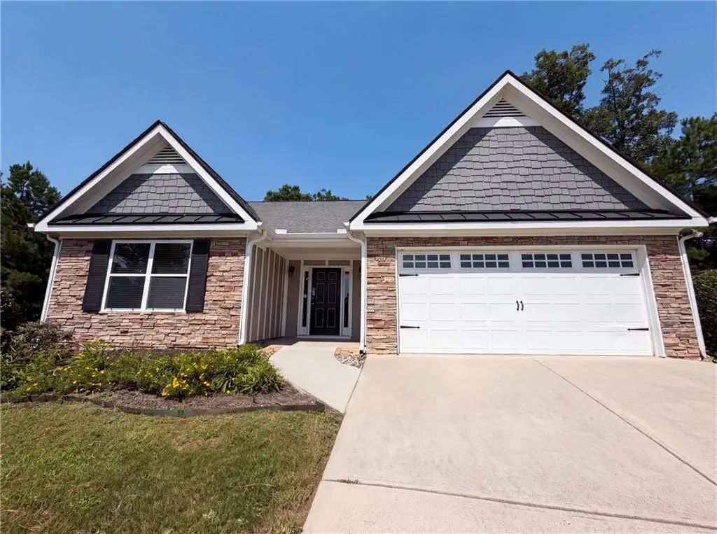 211 Logan Creek Lane, Dallas