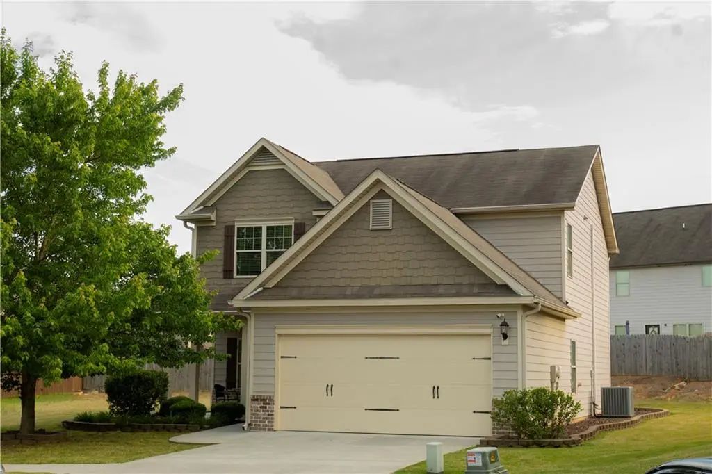 1215 Donington Circle, Lawrenceville