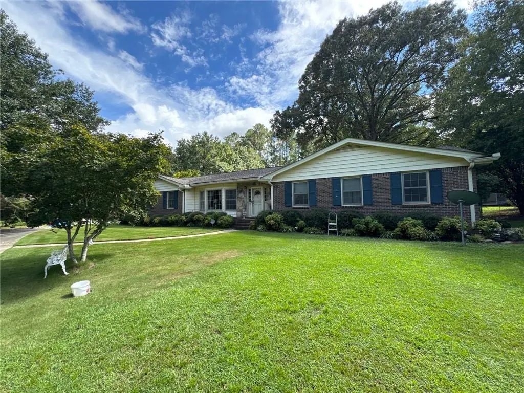 115 Ginger Cake Drive, Fayetteville