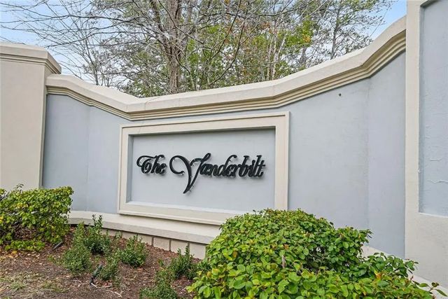 Unit 11 - 3071 Lenox Road Ne, Atlanta