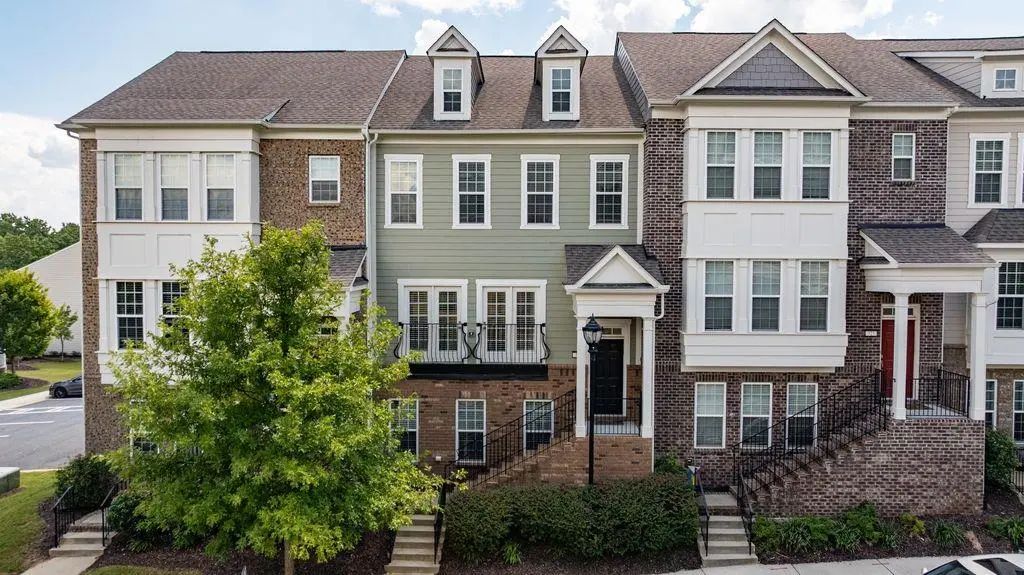 327 Hudson Way, Woodstock
