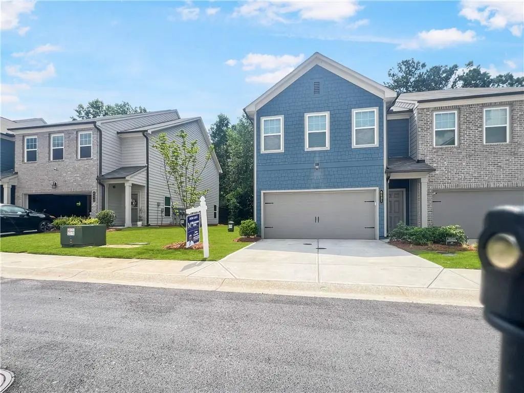 6631 Wyndall Drive, Douglasville