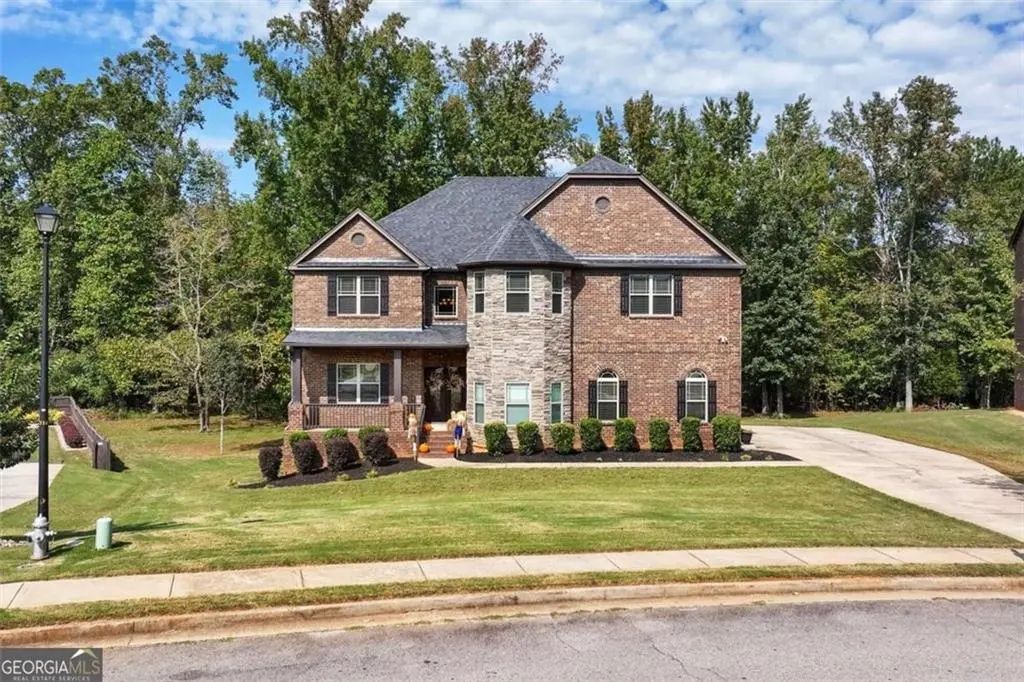 2214 Golden Eagle Drive, Locust Grove