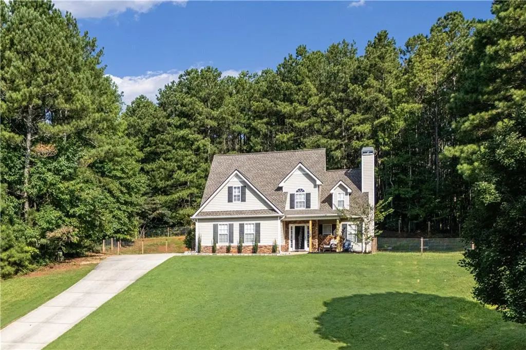 117 Walkers Pond Drive, Villa Rica
