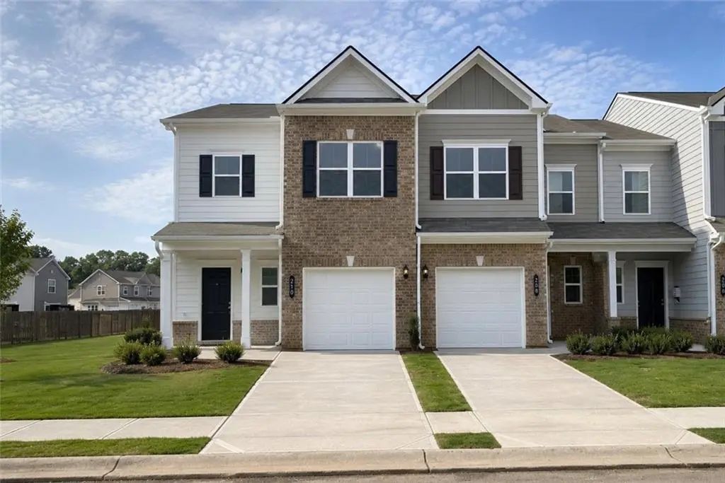 Unit 13 - 210 Clara Crossing, Cartersville