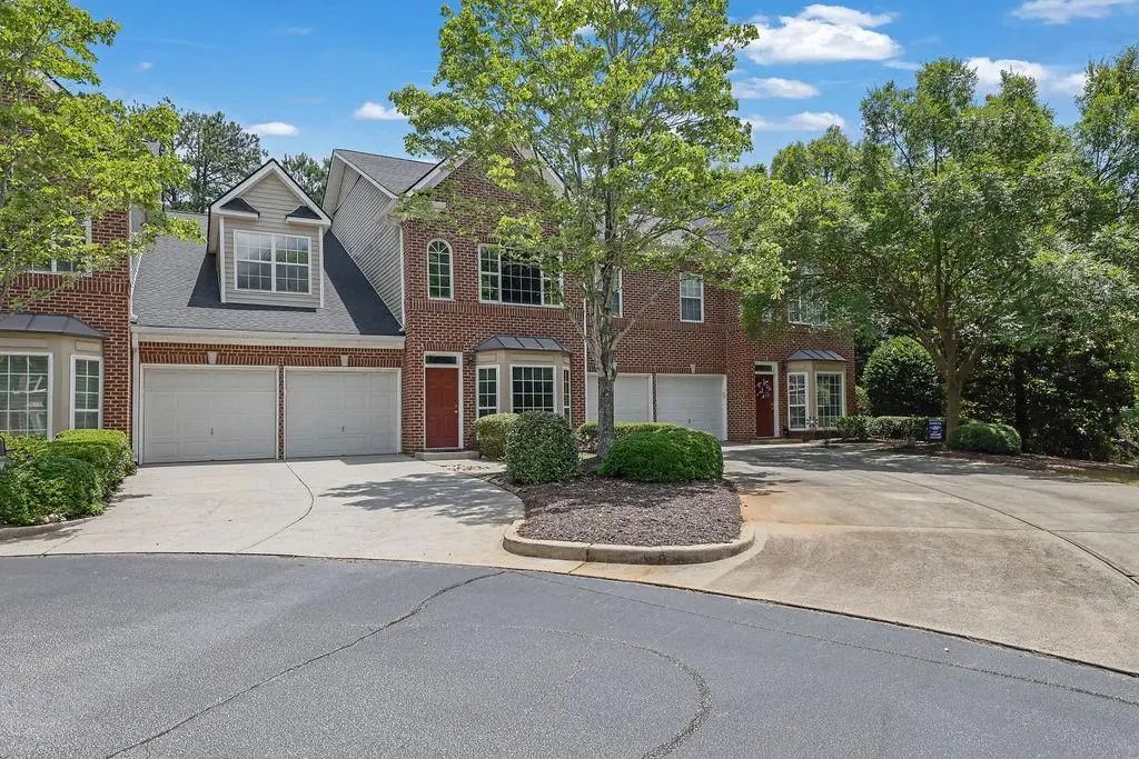 3003 Sterling Court, Roswell