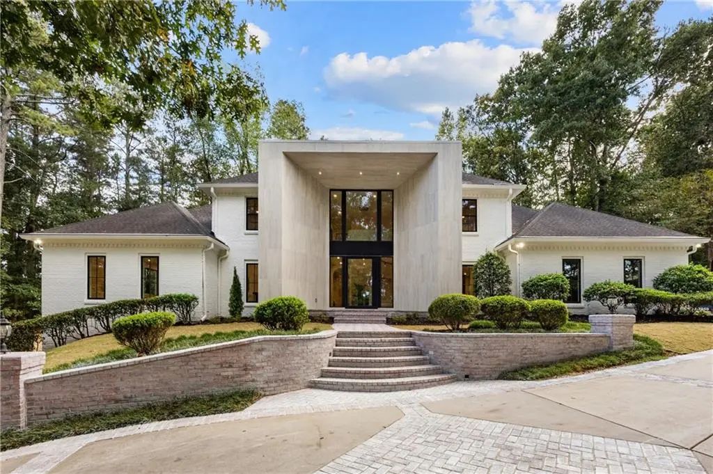 1120 Heards Ferry Road, Sandy Springs