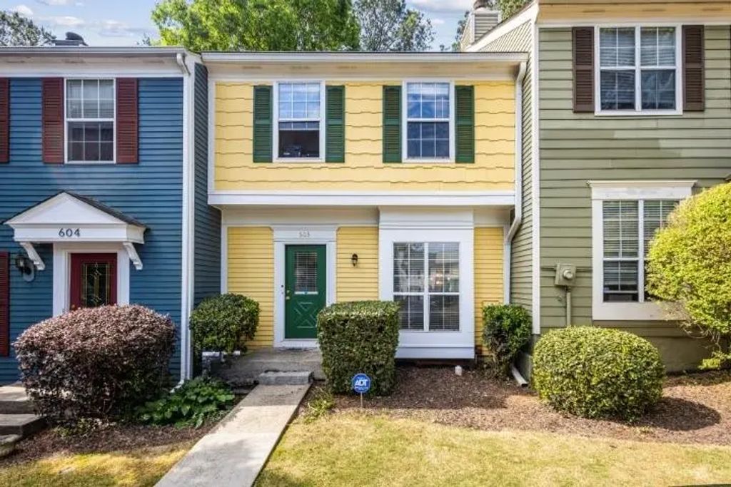 603 Wedgewood Way, Sandy Springs