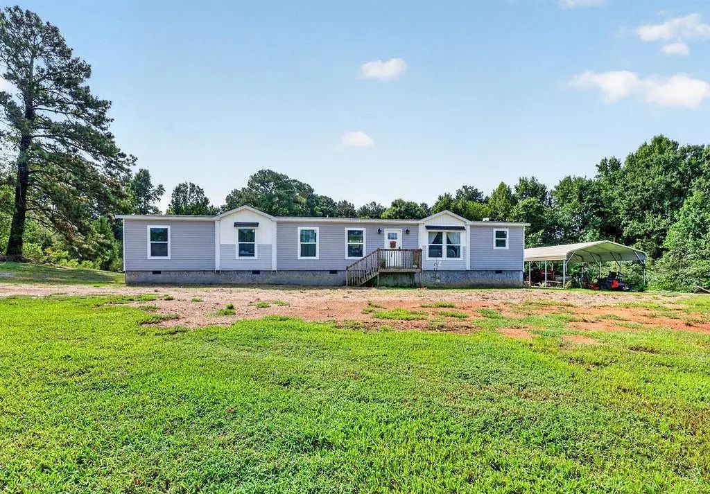 660 Hall Memorial Road Nw, Calhoun