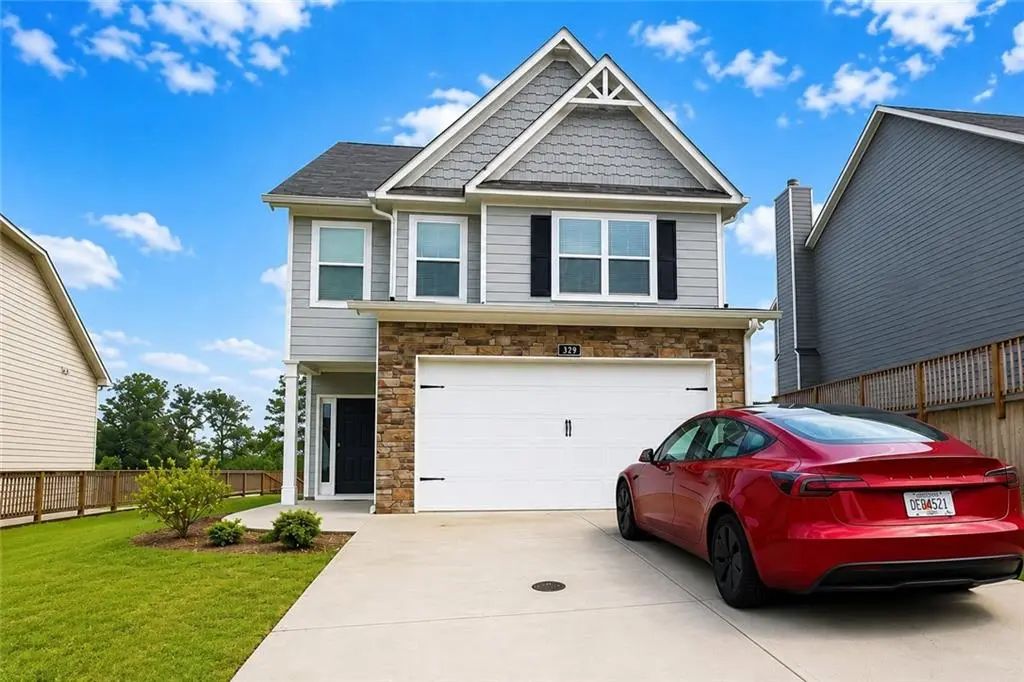 329 Melody Lane, Cartersville