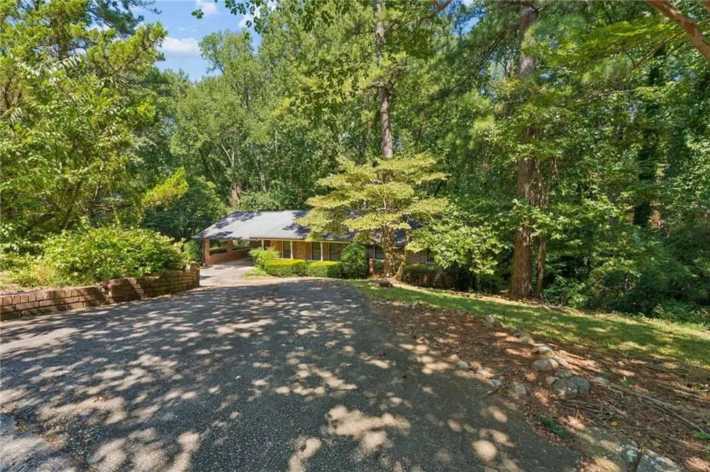 5813 Ohara Drive Sw, Stone Mountain