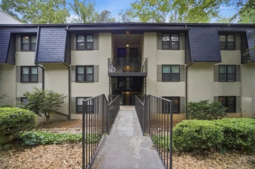 Unit 32 - 32 Arpege Way Nw, Atlanta