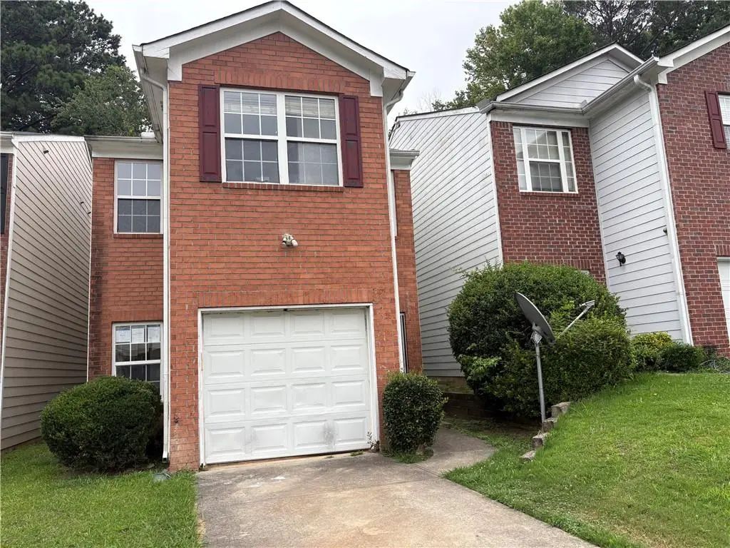 5074 Windsor Forrest Lane, Atlanta
