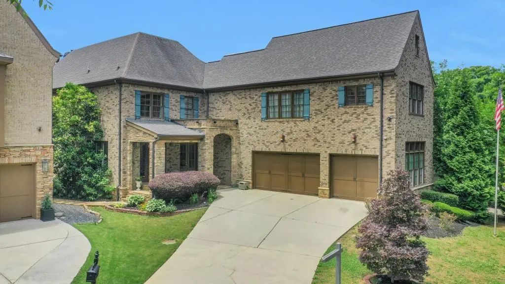 3834 Chamblee Dunwoody Road, Atlanta