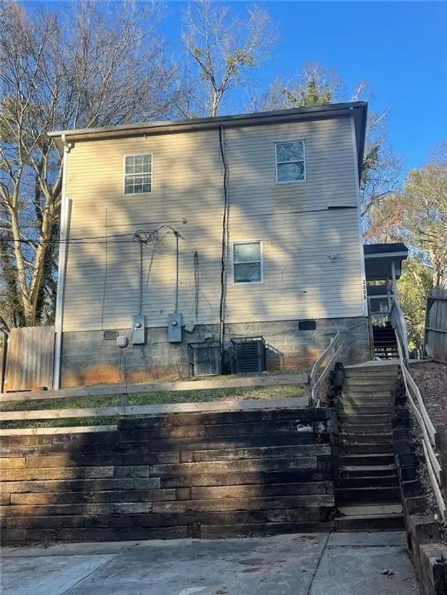 2005 Lois Place Nw, Atlanta