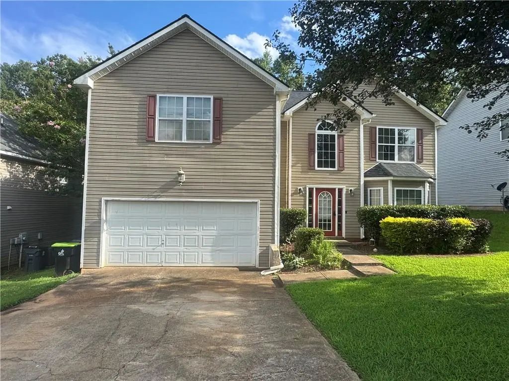 1043 Summer Cypress Drive, Villa Rica
