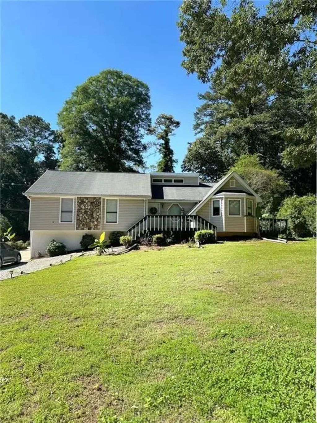 756 Post Road Way, Stone Mountain