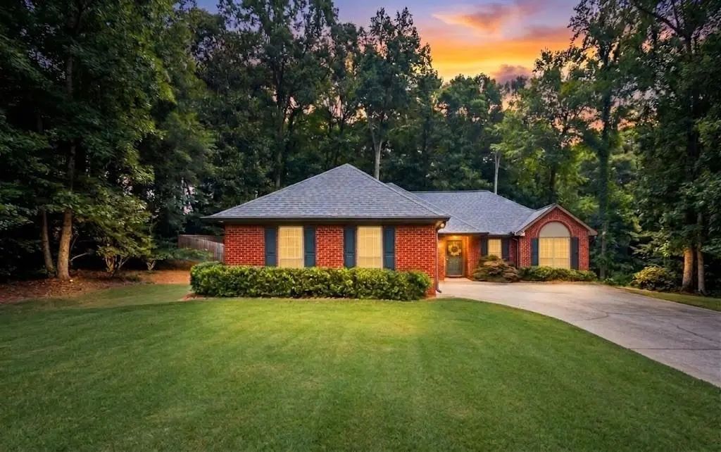 2035 Huntington Hill Trace, Buford
