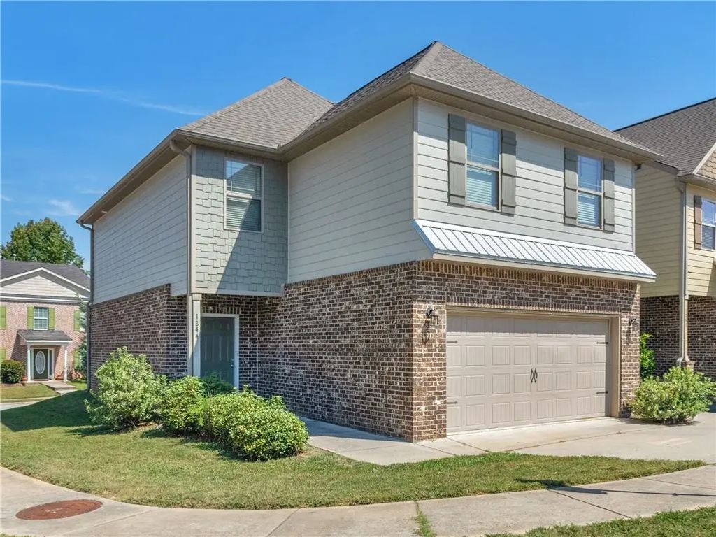 1244 Faye Court, Mcdonough