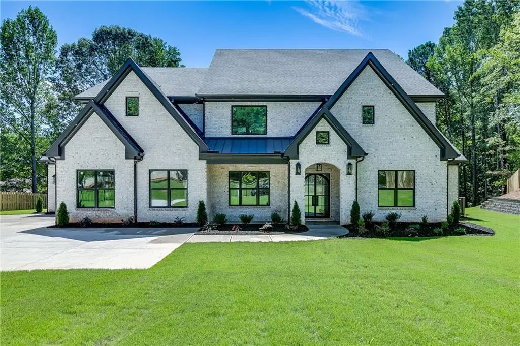 5222 L J Martin Drive, Gainesville