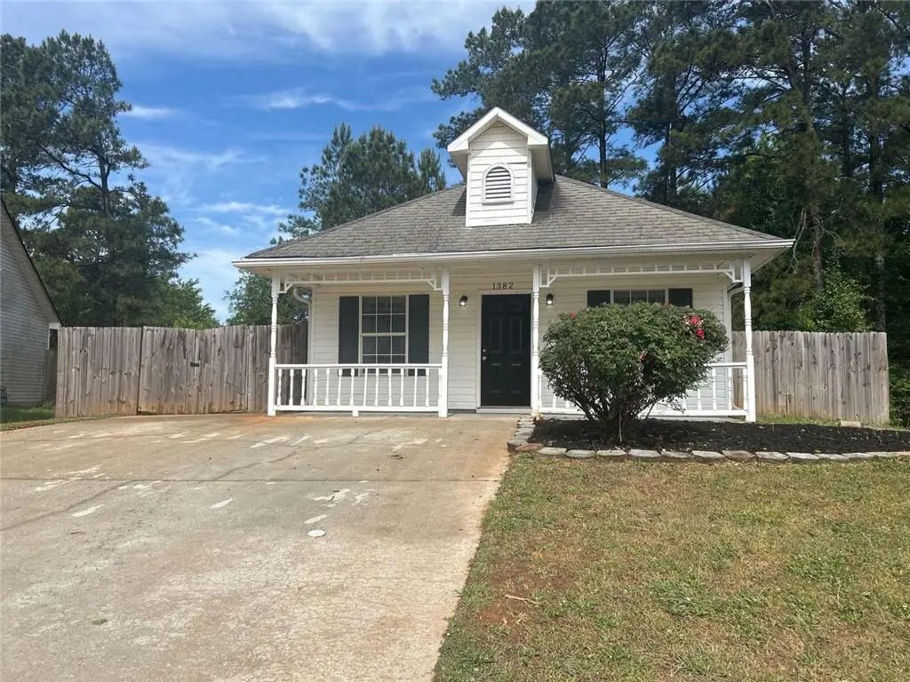 1382 N Hampton Drive, Hampton