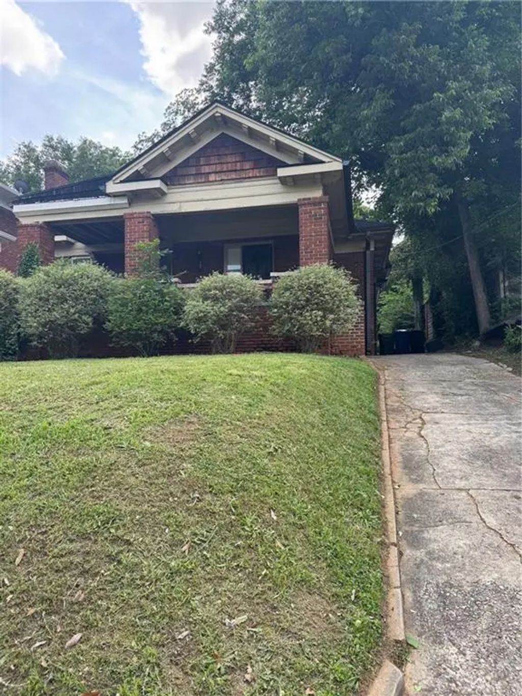 627 Holderness Street Sw, Atlanta