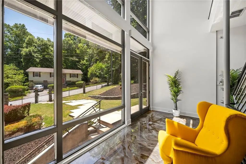 643 Larchmont Circle Nw, Atlanta