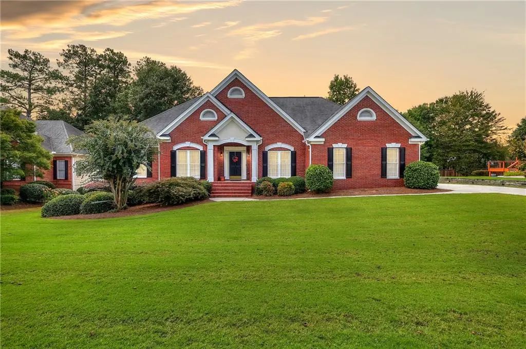 613 Eagle River Lane, Grayson