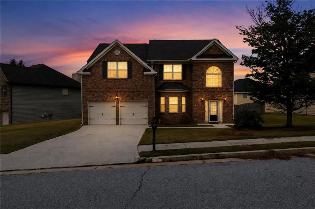 217 Saintvry Path, Atlanta