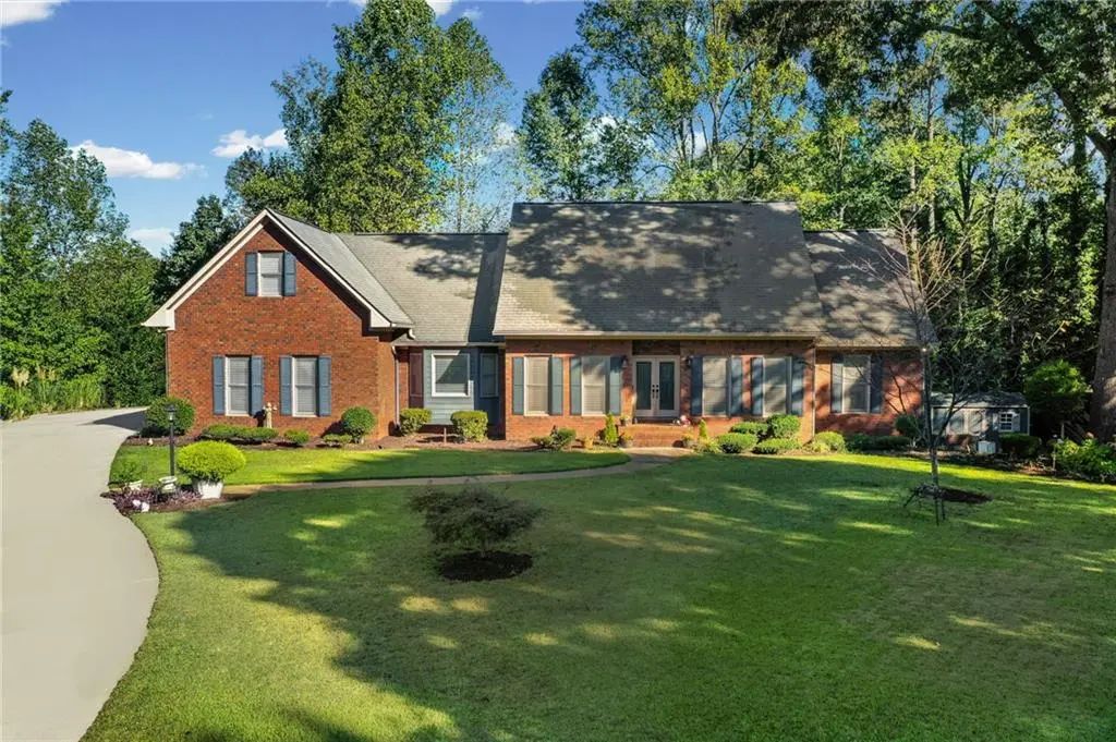2535 Kings Court, Cumming