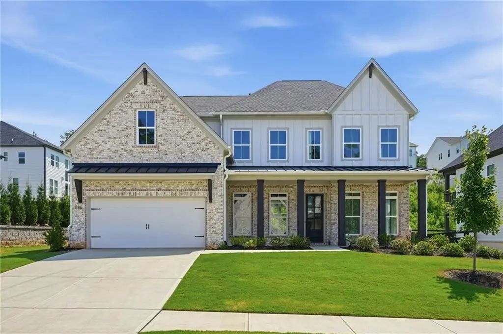 886 Keystone Drive, Woodstock