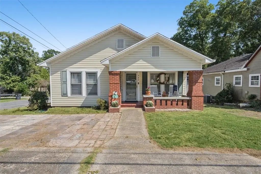 302 Hampton Street, Rockmart