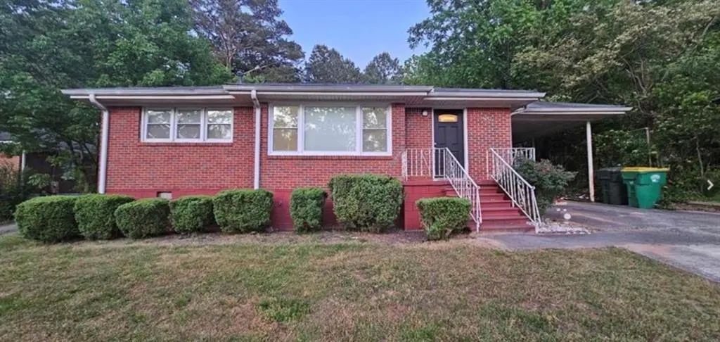 5652 Ash Street, Forest Park