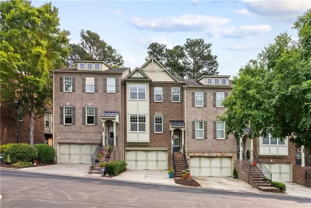 2155 Yancy Lane Ne, Brookhaven