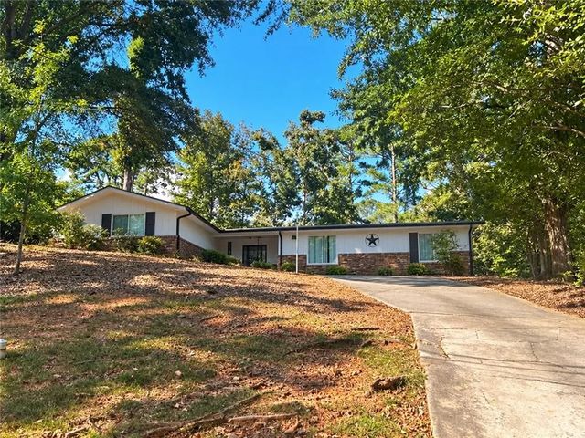 1314 N Cliff Valley Way Ne, Brookhaven