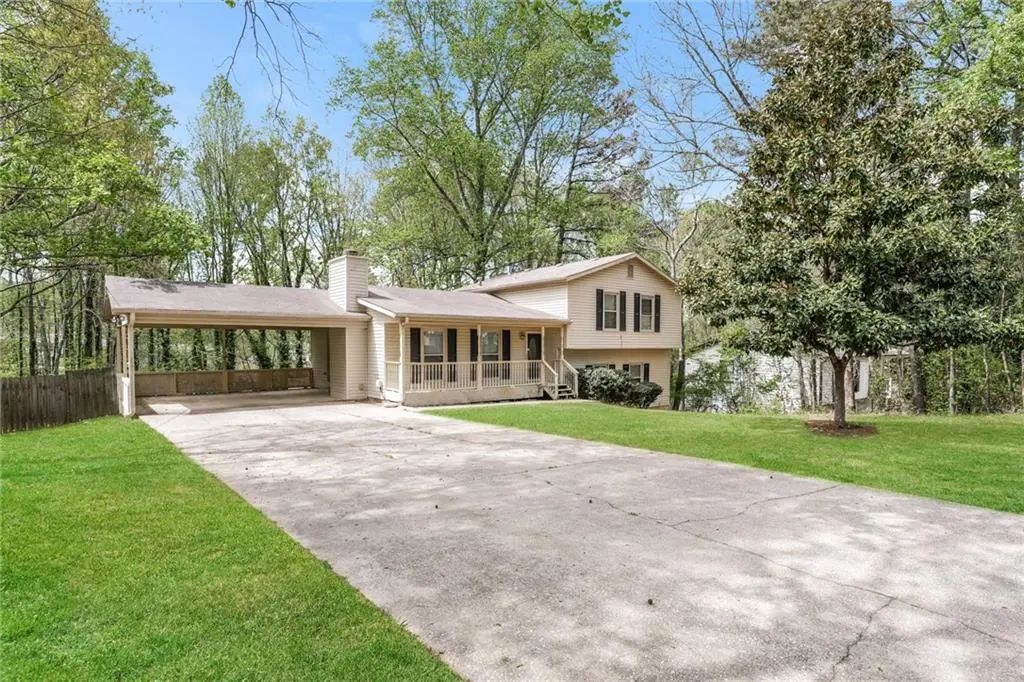 2560 Bluffton Road, Buford