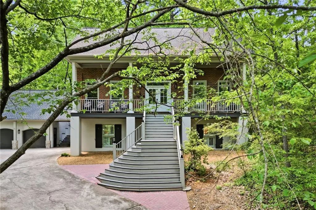 130 Farm Hill Circle, Roswell