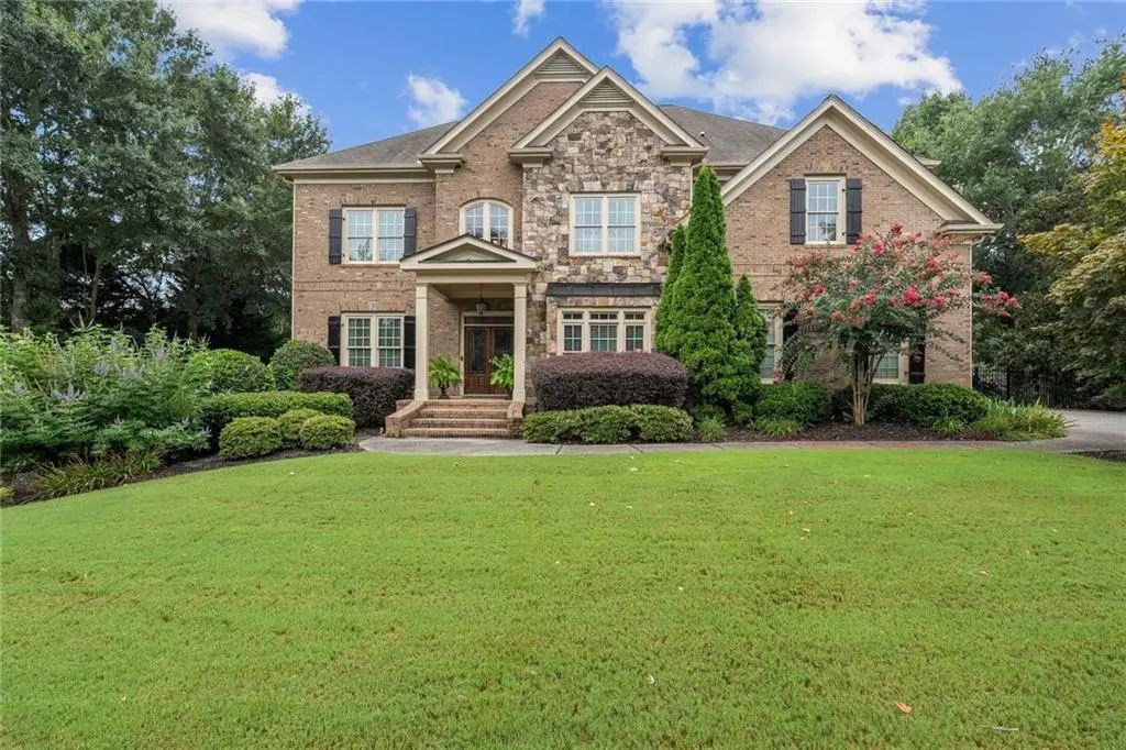 2327 Crimson King Drive, Braselton