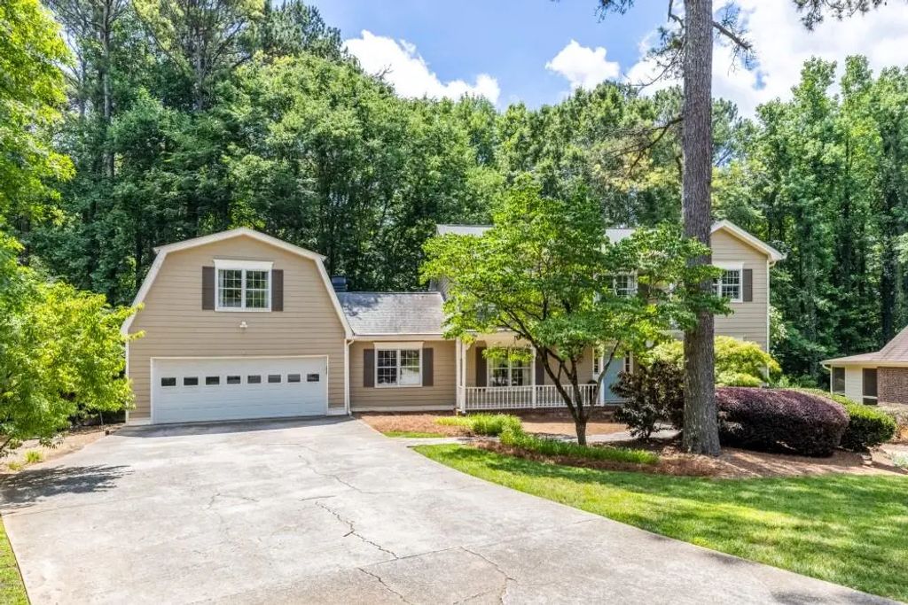 1025 Foxfire Drive, Lawrenceville