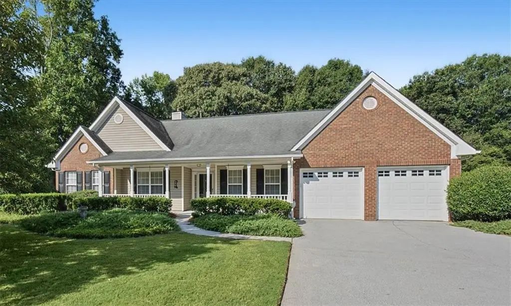 295 Glenn Eagles Way, Hiram