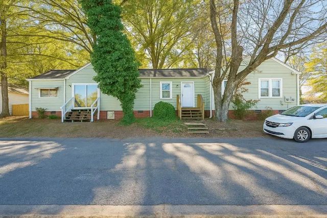 5002 Park Avenue, Forest Park