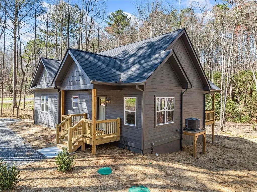 246 Woodward Way, Talking Rock